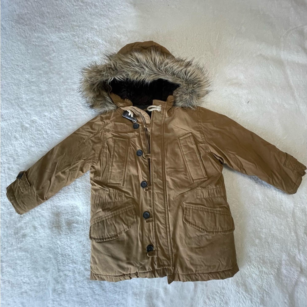 Toddler "Baby Gap" tan winter jacket  with hood. Size 4